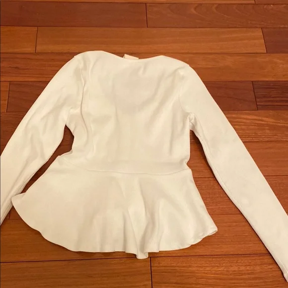 Cream V-Neck Peplum Blouse - Picture 3 of 6